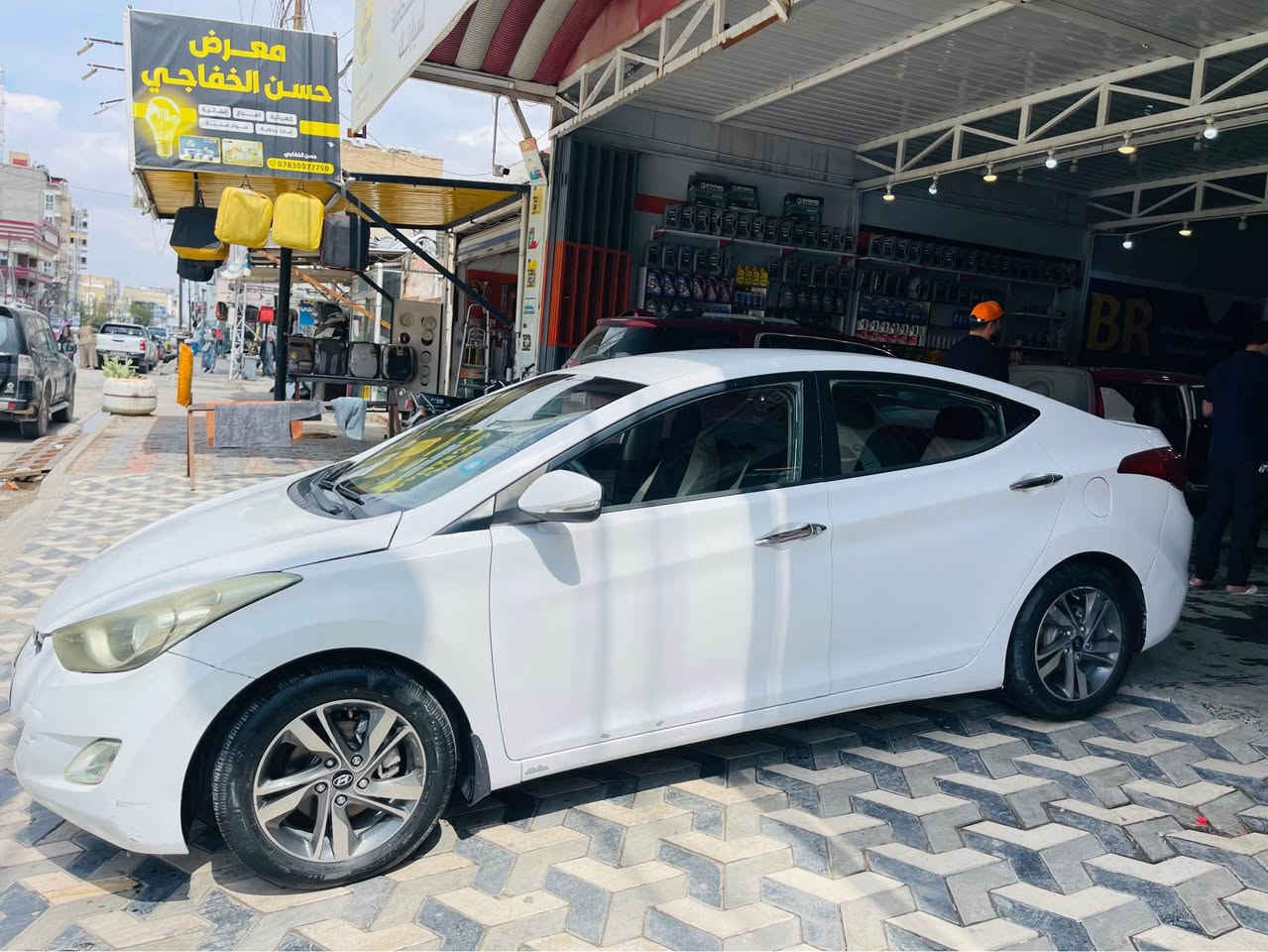 سلام عليكم
النترا خليجي موديل 2012
بيها صبغات ابيعك حزام
مكانها النجف ملحق الروان
السعر ٩٠ وبيهامجال
الاتصال *********** Singapore
