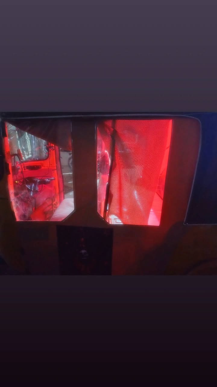 سلام عليكم تكتك موديل 18شهر 11 تكتك نضيفه لاصبغ لامعجون اكفلك مكينه من تنقيص ومن تبخير ضفيرة جديده ومثل ماموضح بلفيديوو كهربائيات كلهاا شغاله تايرات خلفيات جدد تكتك مرتبه ومتعوب عليهاا كبل للشارع اذا تصرف ربع عليهاا تخابرني بس بدون البوش والشاشه اطيهاا ليكدام وتجي تفحص المن ماتريد تشوفهاا رقم ديالى نكليزي تحويل ثاني يوم بس تكمل معاملتك تخابرني اروح احولك  اتصل واني بلخدمة موجود واتساب وخط لاتراسل خاص***********
ابو طيبه الموسوي 
باقر قاسم
