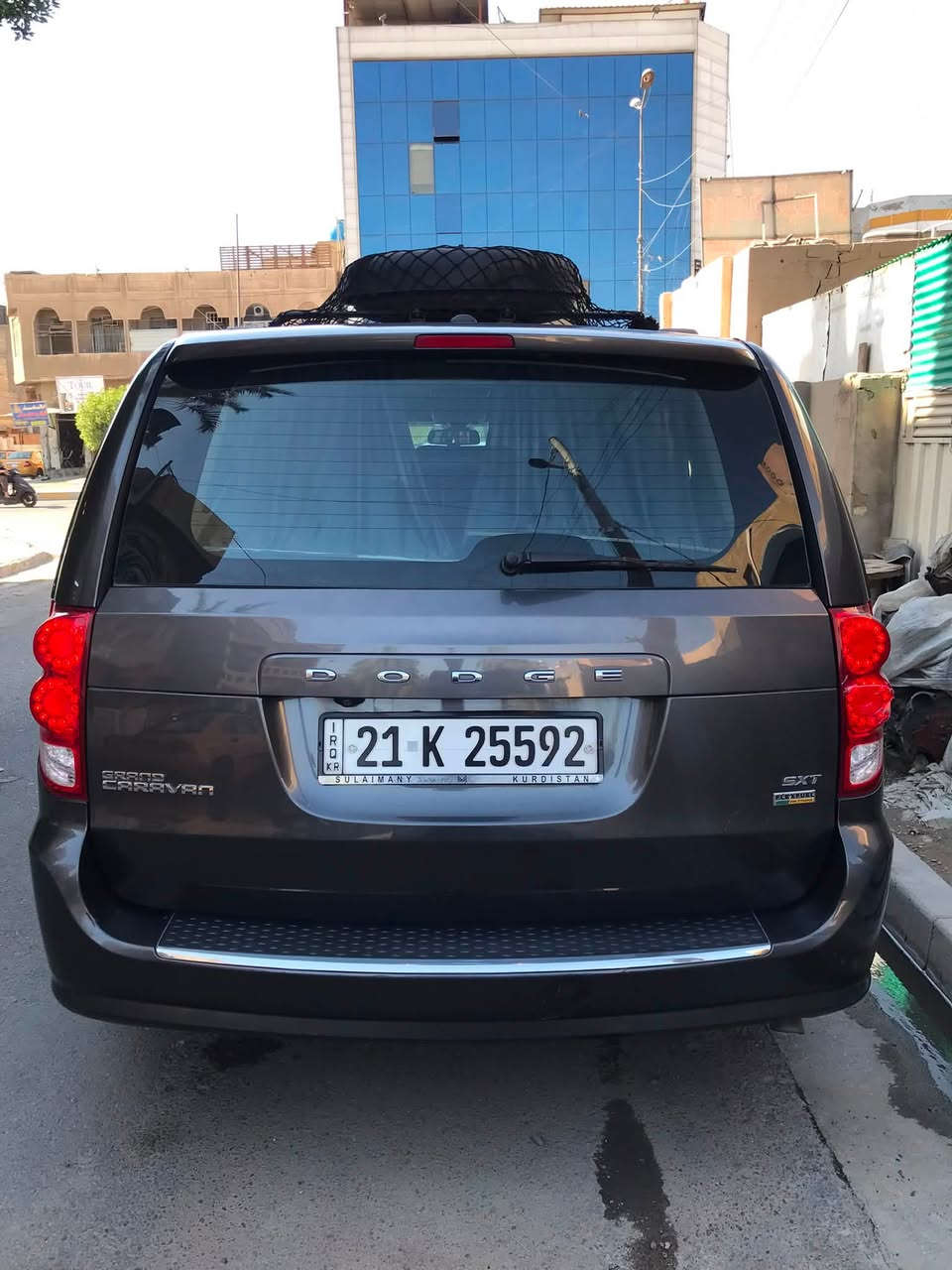 السلام عليكم دوج كرفان للبيع او مرواس موديل 2018 فئة Sxt مكينة V6/3.6L وارد امريكي حادثها موضح بالصور بدون لغد وشاصي وصار بيها حادث بالعراق بالباب الخلفي عكس السائق وبدلتة بواحد اصلي نفس اللون بيها ٣ قطع صبغ وشوية صبغ بالجاملغ الخلفي اثر الحادث موضح بالصور مكينة وگير وحدادية مكفولات من كل شيء رقم سليمانية الدولي الجديد بأسمي السيارة بيها منظومة غاز اضافة 
مواصفاتها:
شاشة قلاب 
تحكمات ستيرن
تبريد 3قطع
الابواب والجنطة والجام كلهن كهرباء
فرس وسطي
كشنات جلد
كشن السائق كهرباء
هيتر بالمري
نظام eco
تشغيل عن بعد
كشنات بلع
كامرة خلفية
ماشية 113 الف ميل وقابلة للزيادة
السيارة جاهزة وما بيها اي نقص 
السعر: 160 ورقة وبيها مجال 
المكان:بغداد/الحرية
للإتصال والاستفسار:
(***********) موجود واتساب
