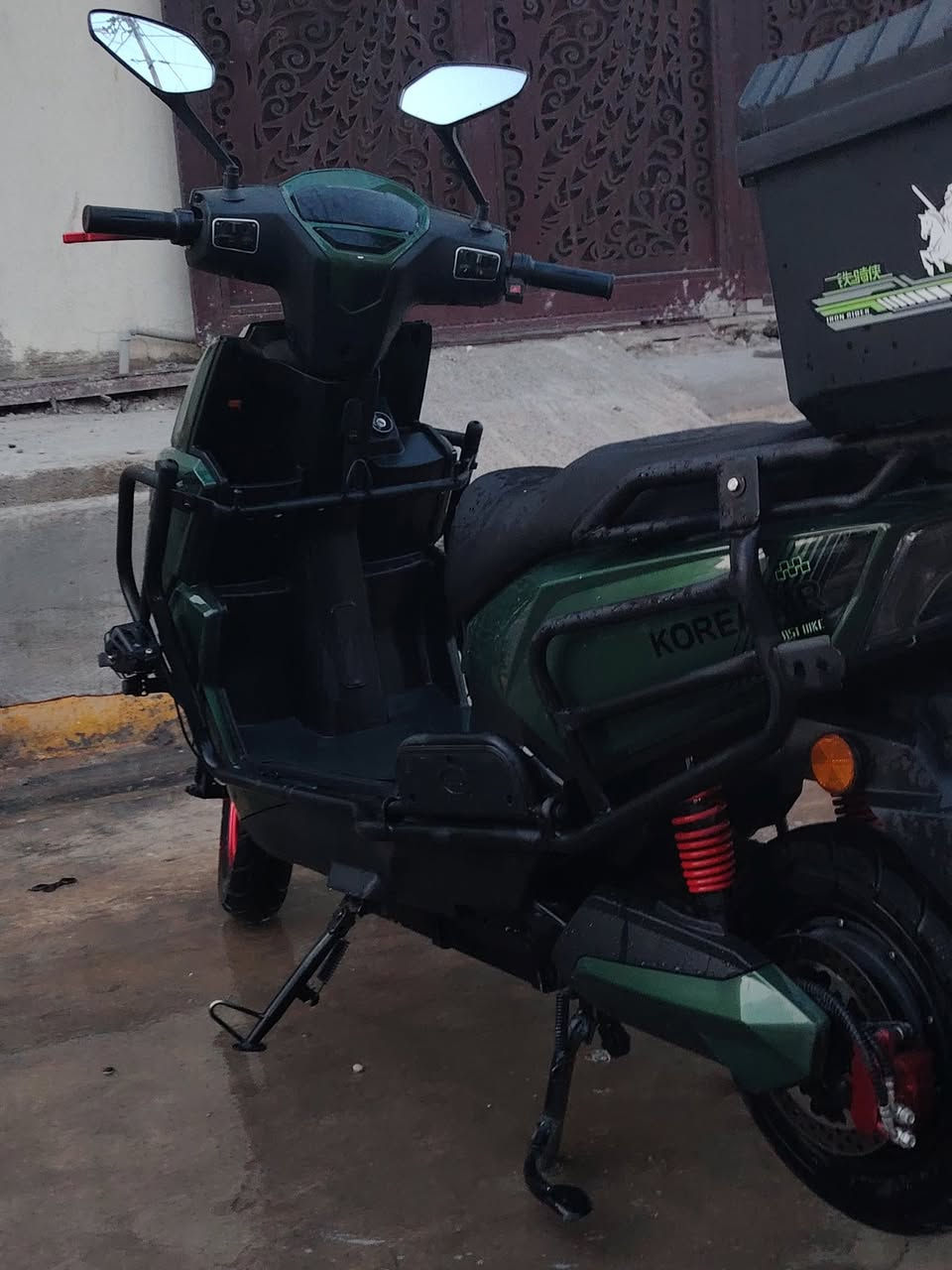 ماطور شحن سكنس مدرع موديل2025 6بطاريات دبل كله مكفول عل فحص كهربائيات كله شغاله الشراي يتصل عل رقم *********** مكان كركوك 55
