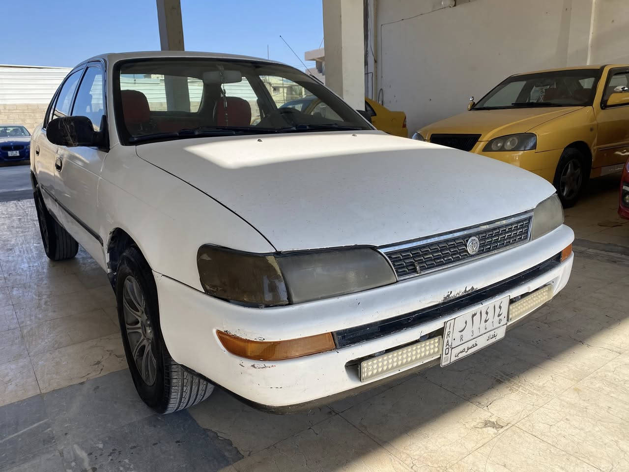 من رخصه الادمن 
سياره نوع كورله موديل 1994يسرى بلاي سياره كلش نضيفه بعد احله من الصور رقم بغداد شرط التحويل كير مكينه صدر تخم تاير كله جديد سياره جاهزه مابيها اي نقص السعر 43
التواصل *********** العنوان فلوجه الكورنيش
