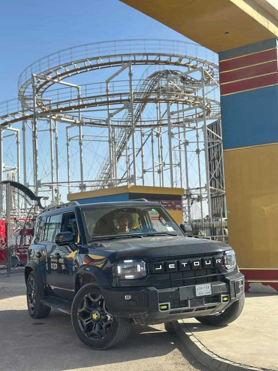 •  محرك 2.0 تيربو بقوة تقريباً 245–254 حصان
•  عزم حوالي 375–390 نيوتن
•  دفع رباعي XWD / 4x4
•  گير أوتوماتيك 8 سرعات 
•  أوضاع قيادة متعددة:
 ○  رياضي
 ○  عادي
 ○  رمل
 ○  طين
 ○  ثلج
 ○  أوف رود  
•  من الخارج:
 ○  شكل بوكسّي قوي يشبه سيارات الأوف رود
 ○  ليتات LED كاملة
 ○  رنكات 20 إنج
 ○  فتحة بانوراما
 ○  باب خلفي كهربائي  
•  من الداخل:
 ○  شاشة وسطية كبيرة 15.6 إنج
 ○  شاشة عدادات ديجيتال
 ○  نظام صوت Sony تقريباً 12 سماعة
 ○  إضاءة داخلية متعددة الألوان
 ○  تبريد وتسخين مقاعد
 ○  جلد فاخر
 ○  شحن لاسلكي
 ○  Apple CarPlay و Android Auto  
•  الأمان:
 ○  10 ايرباگ
 ○  كامرات 360
 ○  رادار أمامي
 ○  مثبت سرعة ذكي
 ○  تحذير خروج عن المسار
 ○  فرملة طوارئ ذكية  
•  بالأوف رود:
 ○  ارتفاع 22 سم تقريباً عن الأرض
 ○  تدخل مي لحد 70 سم
 ○  زوايا دخول وخروج ممتازة 
ا بدون الأرقام رقم الهاتف ￼***********
