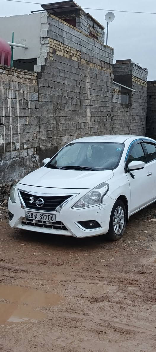 نيسان فرسا موديل 18 باتري جديد حداديه تخم تاير سياره حادثه جاملغ وباقي نفسه شويه بارد بيه  تعال وشوف كدامك رقم نكليزي بسمي 
***********
