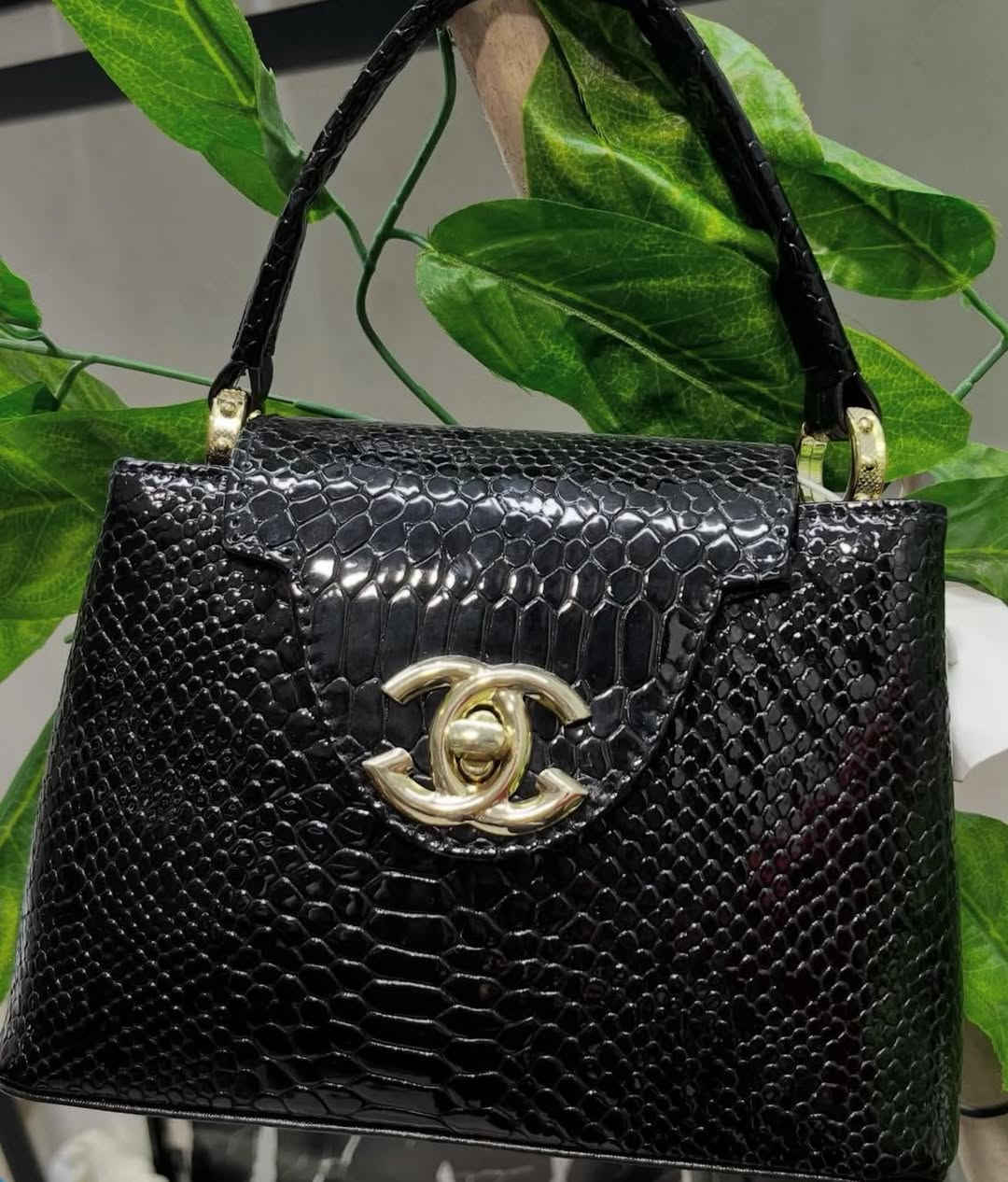 حقيبه نسائي بسعر7 ونص 
توصيل داخل بعقوبه1،000 🚚  بغداد4.000 ألف - وباقي محافظات5.000- للحجز مراسلة الصفحة أو(***********)   #اكسبلور #ديالى  #العراق #trending  #viral #explorepage #reelsinstagram
