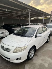 كورلا ٢٠٠٩ • مكينة ١٨٠٠ • ٣ قطع صبغ