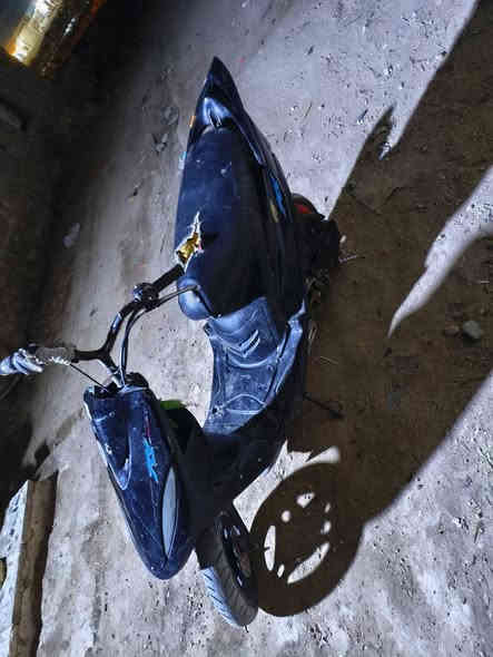 ***********السلام عليكم ماكس عدله للبيع الدراجه عطلانه بس عطلهه ماعرفه السعر خاص الشراي اتصل على الرقم وإذا مراوس بدراجه عادي
