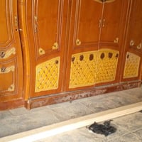 كنتور ابو الستين نظيف مستعمل سعر 300 وبي مجال مكان غرف وهذا رقمي 07830...