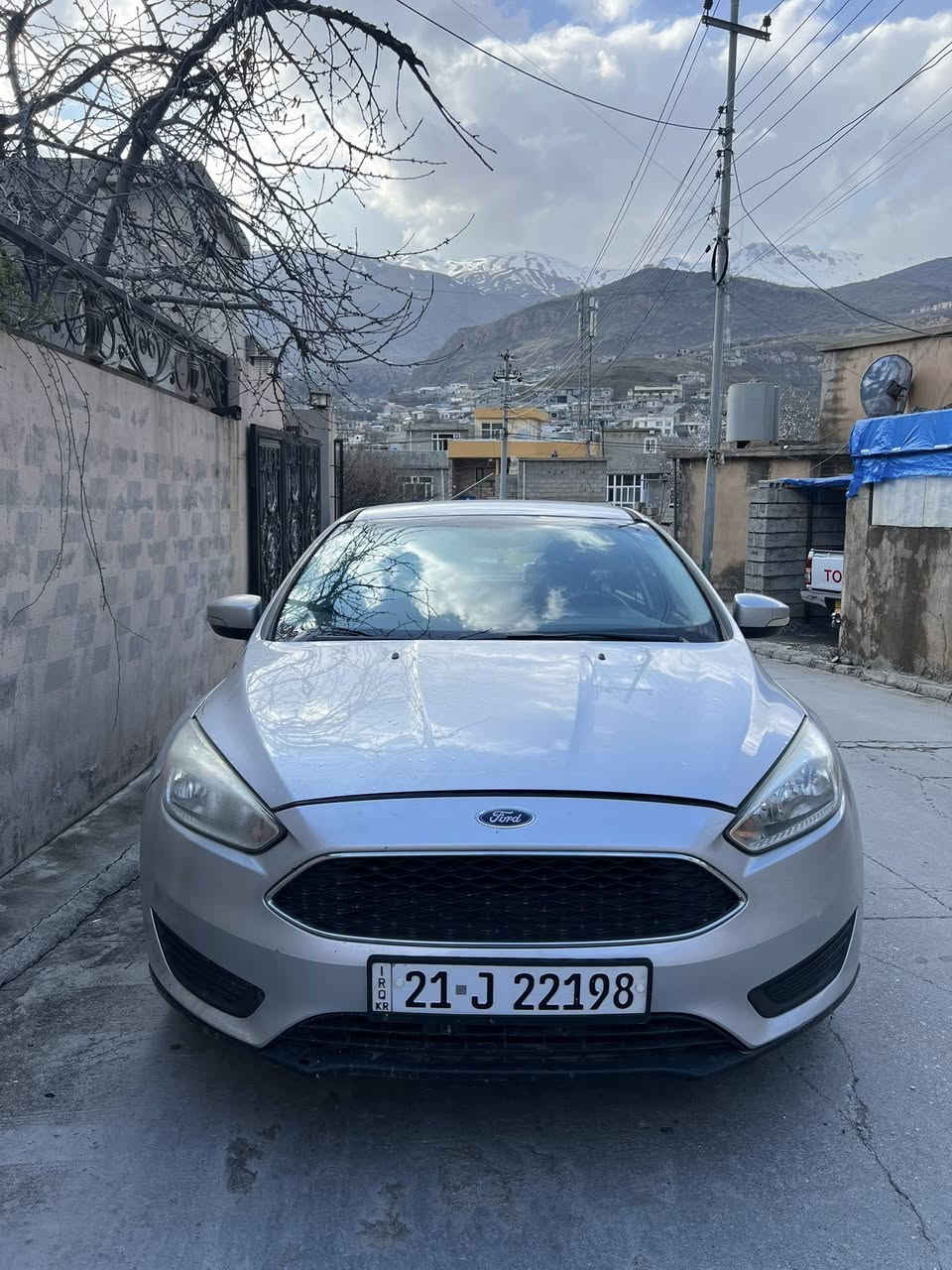 فۆرد فۆکسی وارد ئەمریکی
مۆدێل ٢٠١٧ 
مواسەفات SE
ماوەی رۆشتن 120هەزار کم
پەرەشوتی بەشەرتی هیچ نەتەقیوه
مەکینەی کەپسە، گێر و مەکینە بە شەرت سەت لە سەت
رەقەم و هەزەی تازەیە، ٤ پارچە کلێری ئەمریکا
دوو پارچەی کاڵبووتەوە.
سەیارەکە پێش و پشت کەپسه
باقی بە شەرتی سۆنەری ...
ژم.. ***********
***********واتسئاپ
شوێن هەولێر
نرخی ٧٣ $ مەجال
اهلا حياتي بجم و وراء كبس ، ١٢٠ كم ماشيء ، ارباك بشرط ما تاك، مكينه ٢.٠ مرغوب، بدون دواخل، رقم و سنويه جديد، ٤ قطع كلير امريكا .٢٠١٧ فۆرد فۆکس،
