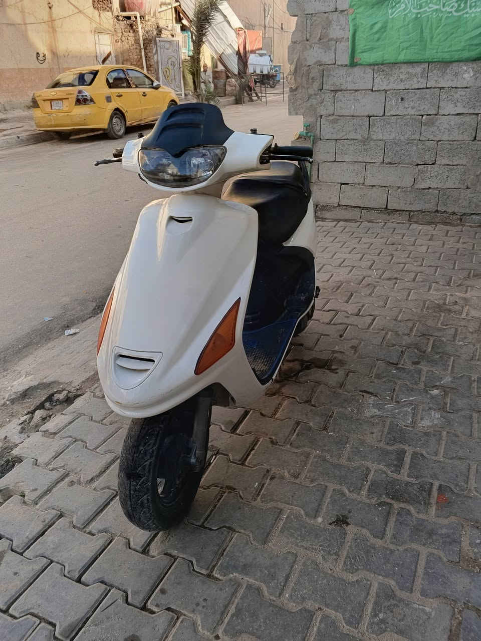 السلام عليكم
دراجه فراشة فحل للبيع 
محرك رمبه ما ممدودة عليها سبانه ابد 
كهربائيات كلها شغاله 
اشاير بكلايت لايت عداد عداد بانزين كلها شغاله 
دبل امامي دبل خلفي كلها شغاله 
تاير خلفي جديد 
كفرات جدد(البارحه شديتهن)
سوادات جدد (البارحه شديتهن)
صدر امامي جديد 
وعقل بباي 
دراجه محركها ما مفتوح ابد 
نكره سلف 
رقم شاصي بيها (مكاتبه)
لون ابيض السعر خاص تواصل خاص او 
واتساب (***********)
