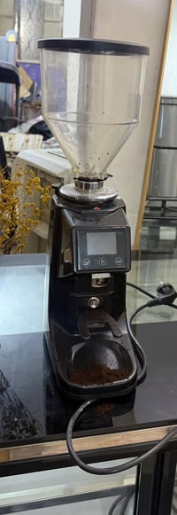 طاحونة قهوة • ديجيتال • طحن فوري