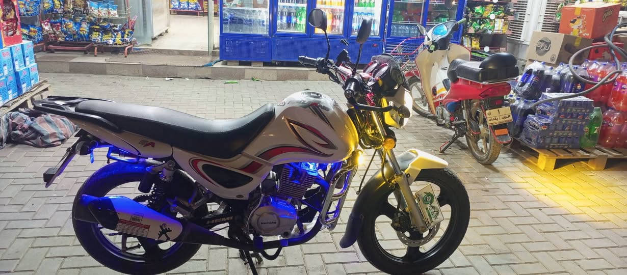 سلام عليكم ماطور سنكي لبيع موديل 21 كلها شغال نظيف حيل سعره مليون وربع وبي مجل اهذ راقمي *********** اوراق بي
