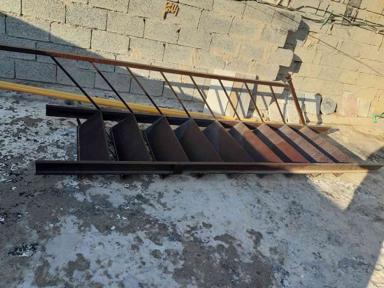 درج حديد ثقيل جنل وليس شخاطه عرض الباية ٨٠ جديد غير مستخدم
***********
