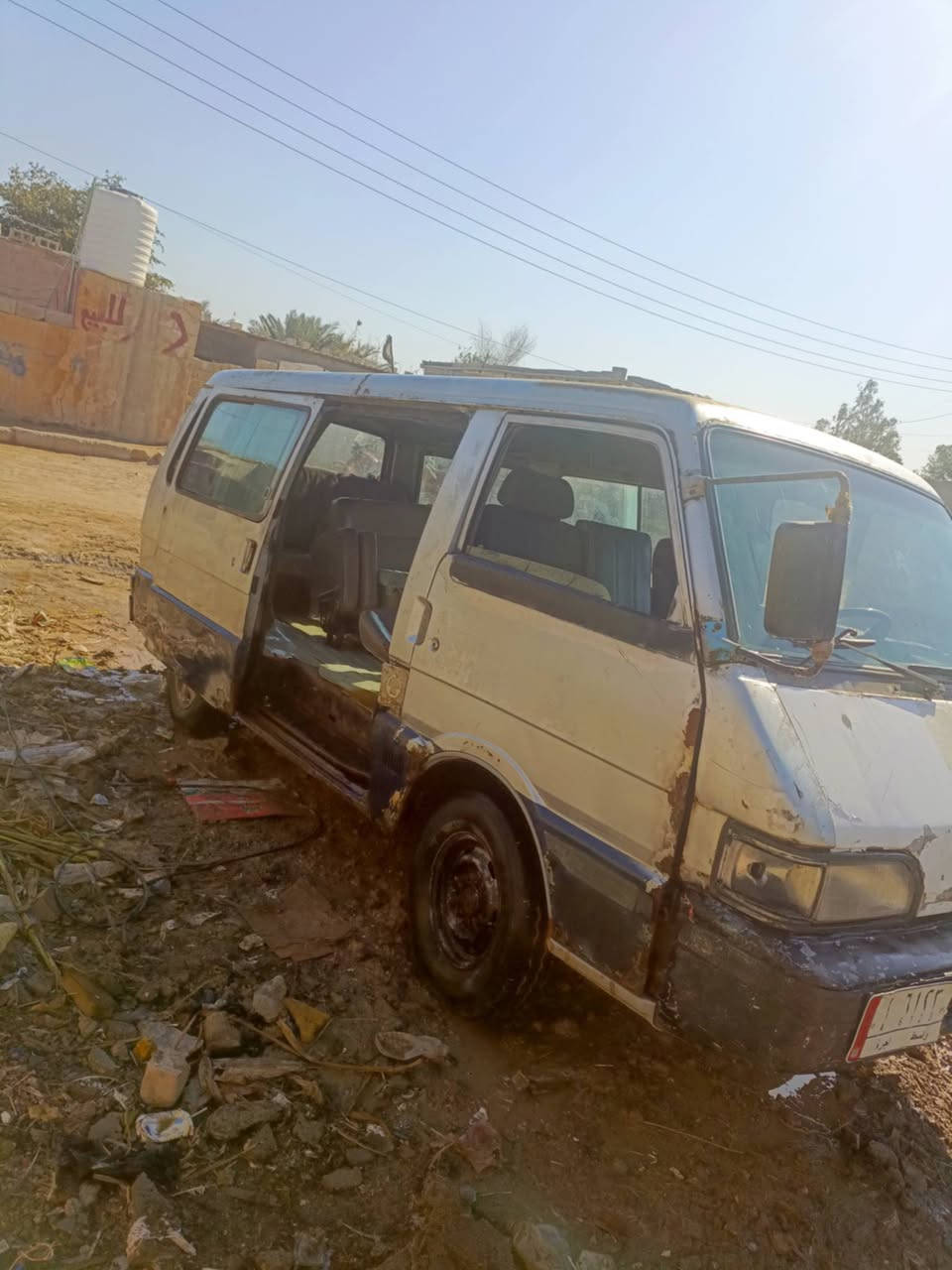 سلام عليكم كيه بسته. محرك بريجو 701لبيع شواصيهة نضيفة بس الخلفي طاك رقم بغداد وراعيهة موجود بغداد سنويتهة ماصاقطة مطلوبة 300 عليه تاخذ صافي 18سعره مكان بغداد ناحيه لوحده  مكلف اني بلنشر رقم صاحبه ***********
