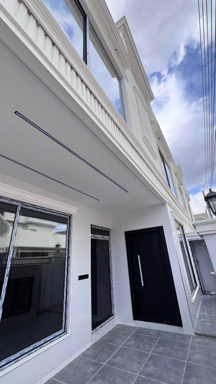 كود اعلان 8/75
بيتين زيرو للبيع في أربيل
حي فرمان بران قاطع 8000

المساحة: 125متر 
يتكوّن من:
 • 4 غرف نوم
استقبال 
مطبخ حار+بارد
تمليك طابو صرف
للتواصل 📞
***********
***********
***********
**************
في حال لم يتوافق العقار مع رغبتكم او لم يكن بقدر امكانيتكم زوروا موقعنا على تلكرام للتصفح على اكثر عدد من العقارات المتوفرة 
https://t.me/muhemenalkhalid أربيل, العراق
