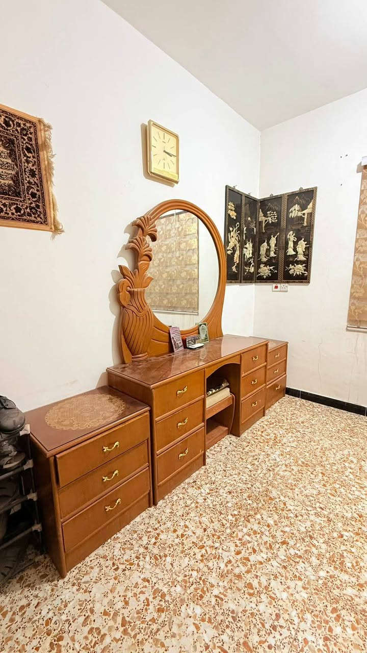 مرحبا للبيع غرفه نوم صاج اصلي مكان بغداد الدوره سعر ٥٠٠وبيها مجال


**إذا كنت صاحب هذا الإعلان وتريد حذفه لأي سبب، رجاءا أرسل رسالة إلى الدعم الفني**