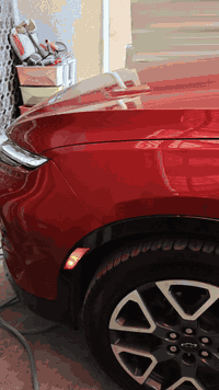 السلام عليكم     2023   بلايزر  6 سلندر  ماشية  25000كم   كلشي واضح بالصور   للمراوس مع باسيفكا    يفضل هايبرد  او بانزين   ***********
