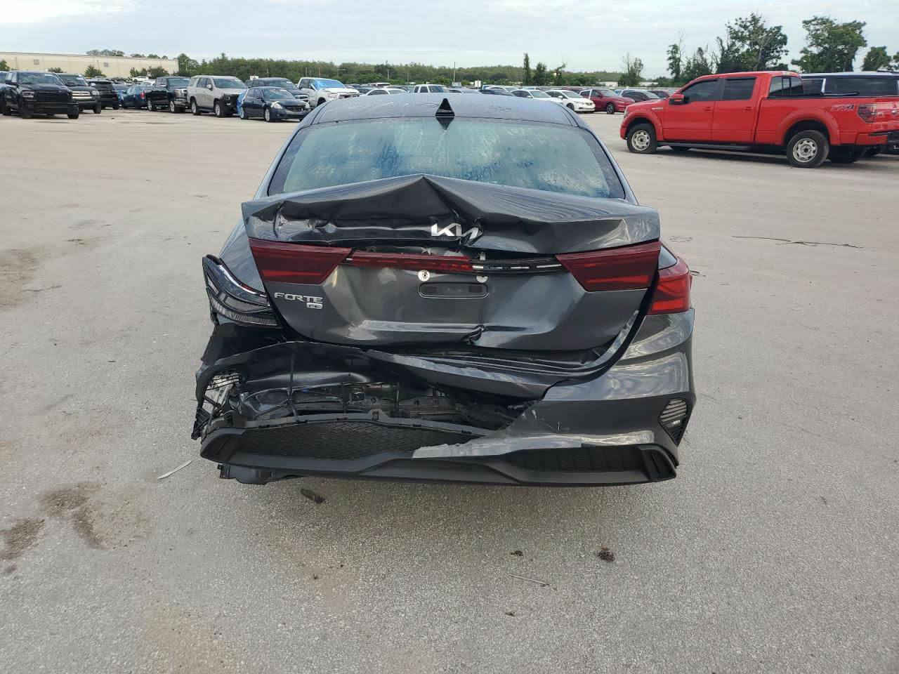 اسلام عليكم سياره موديل 24تبديل طبق جنطه ودعاميه خلفيه البيع الاتصال على الرقم***********
