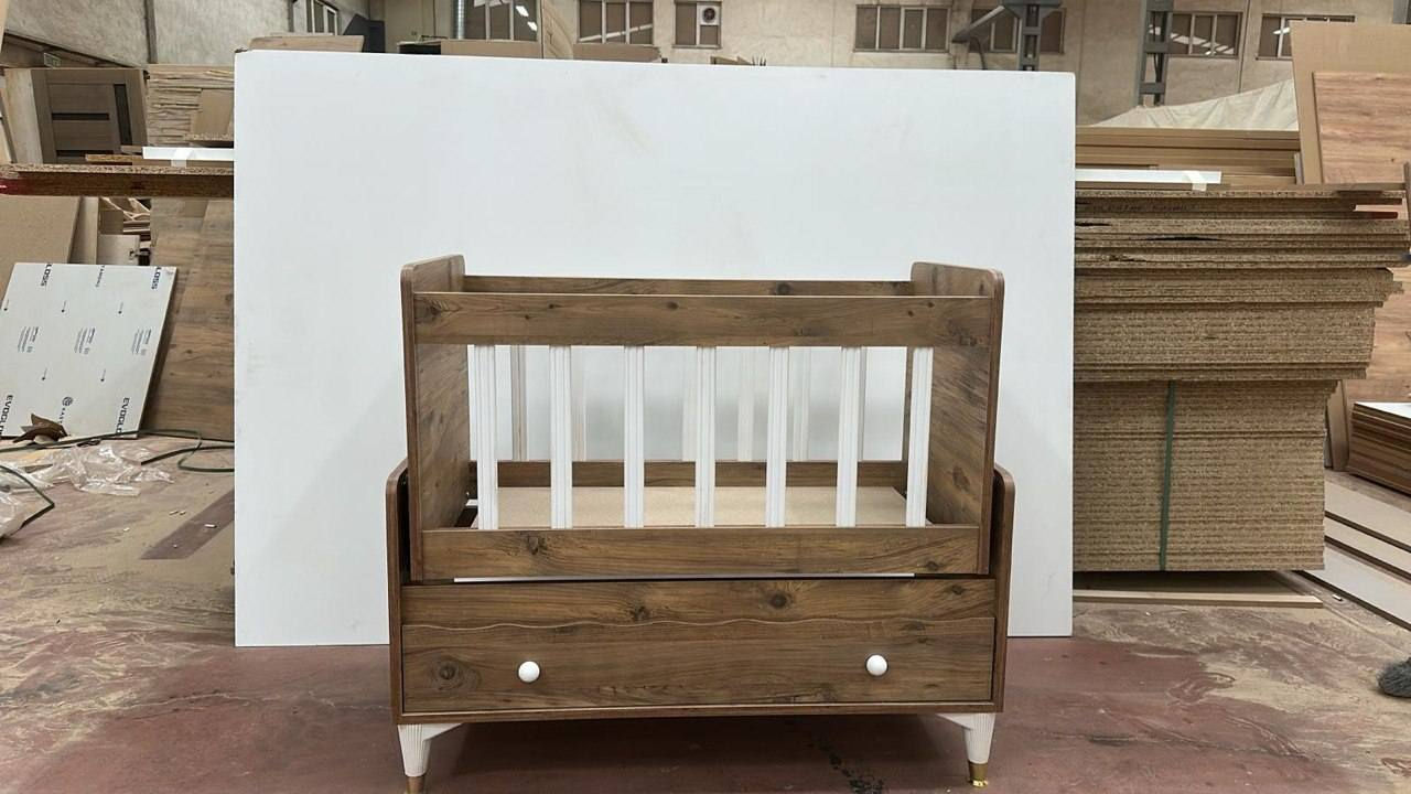 كاروك تركي العلي الجديد يتوفر جميع الوان السعر 90 الف بدون دوشك طفل 👶 ولا تريدون دوشك طفل 👶 السعر 10 الف  الرقم ***********
