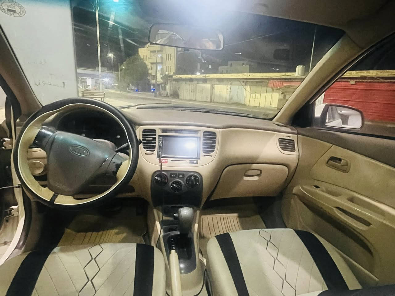 كيا ريو

موديل 2009

محرك 1400

المكان تكريت 

السعر 80 وبيها مجال  

الاستفسار على الرقم ***********
