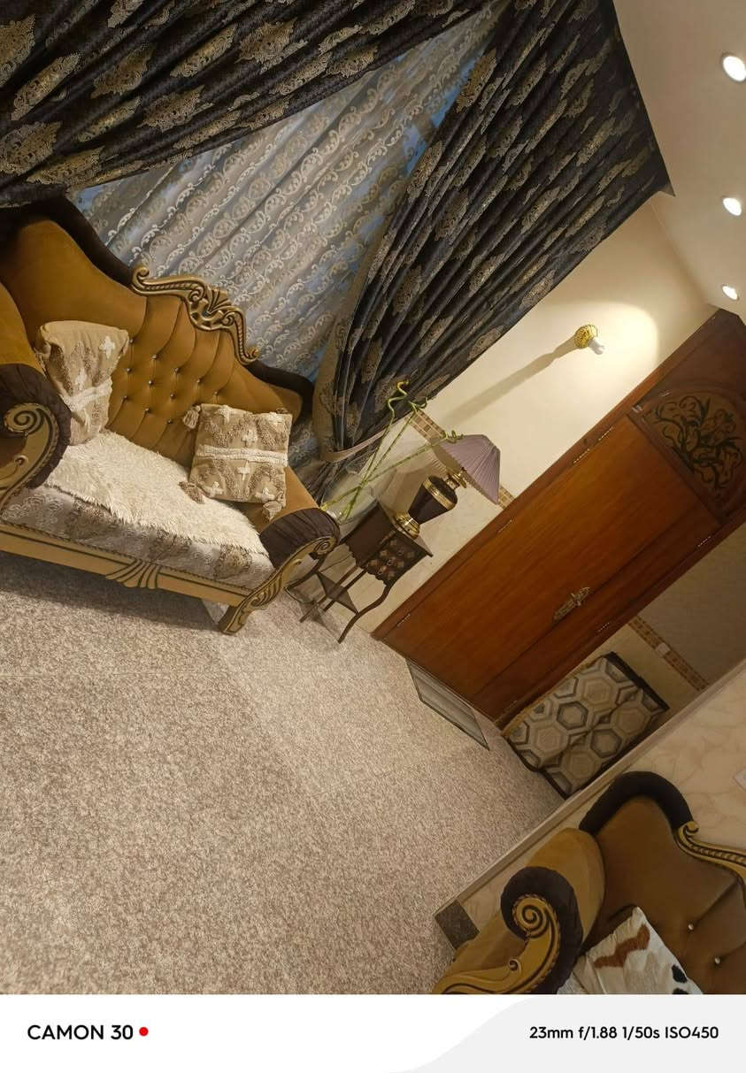 يالله يارزاق

دار للبيع 

مساحه 200متر البيت ركن
واجهه 10نزال 20
بناء 2015
موقعه المعلمين المشتل 
البيت بناء محدث 
يحتوي الطابق الارضي على 
طرمه خدمات خارجيه صاله استقبال مطبخ حار بارد 
غرفه نوم  خدمات 
الطابق الثاني يحتوي على 3نوم خدمات 
الطابق الثالث بيوتنه
البيت طابو صرف 

للاستفسار الاتصال على الرقم 
***********
وتساب خاص
