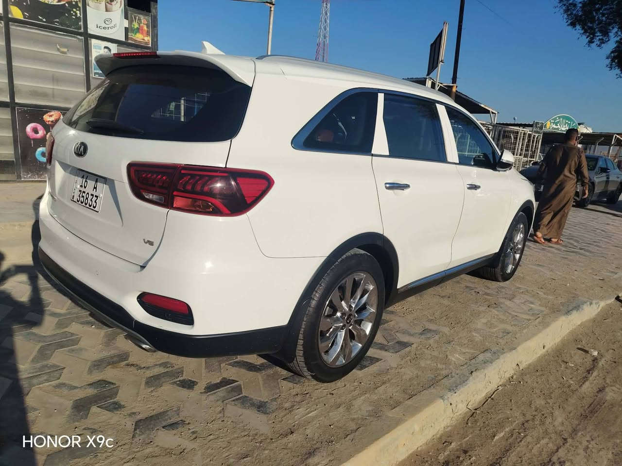 سلام عليكم
سورنتو 2019 سونار موجود بالمنشور 
مكينه 6 سلندر 7 راكب 
سياره جديده بمعنه الكلمه جاهزه من كلشي 
رقم قادسيه بسمي 
السعر 210 وبيه مجال 
مكان السياره الديوانيه قضاء الحمزه الشرقي 
‏‪***********‬‏
