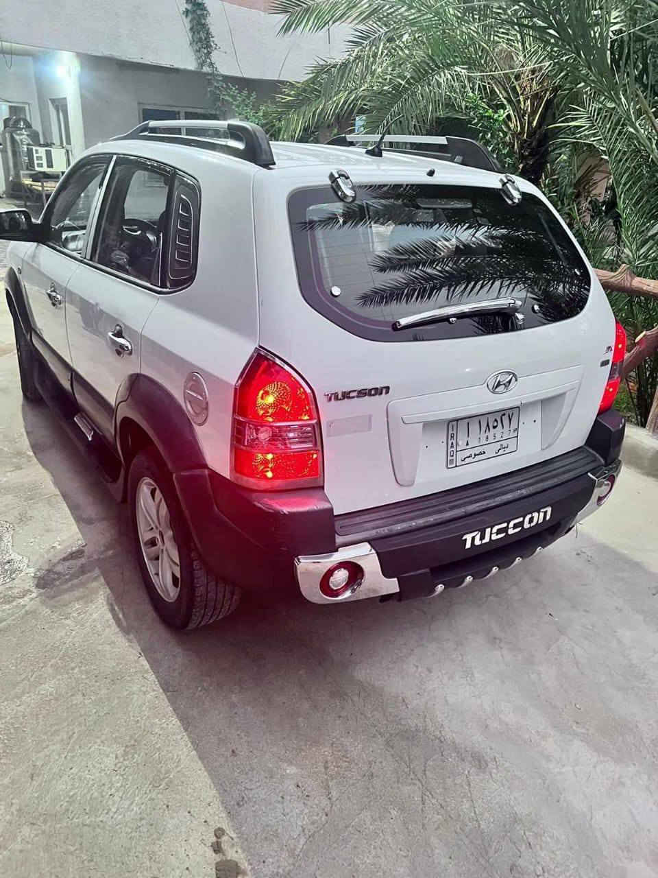 سلام عليكم توسان 2009 سيارة مال جناية نظيفة والسونار موجود ،السعر 118 وبيهة مجال  للطيبين العنوان ديالى بعقوبة تقاطع مرور ديالى الاستفسار الاتصال على ***********
