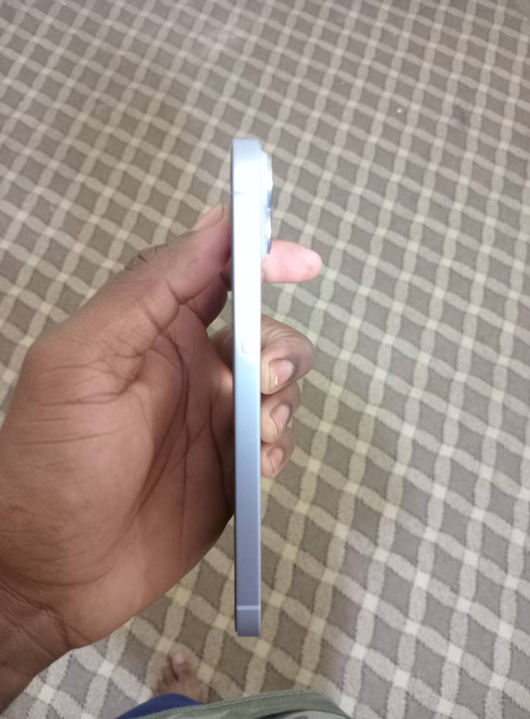 سلام عليكم ايفون 14بلاس امريكي الجهاز جديد كلش ذاكره 256بطاريه 94بدون ملحقات للبيع السعر 575وبي مجال ***********
