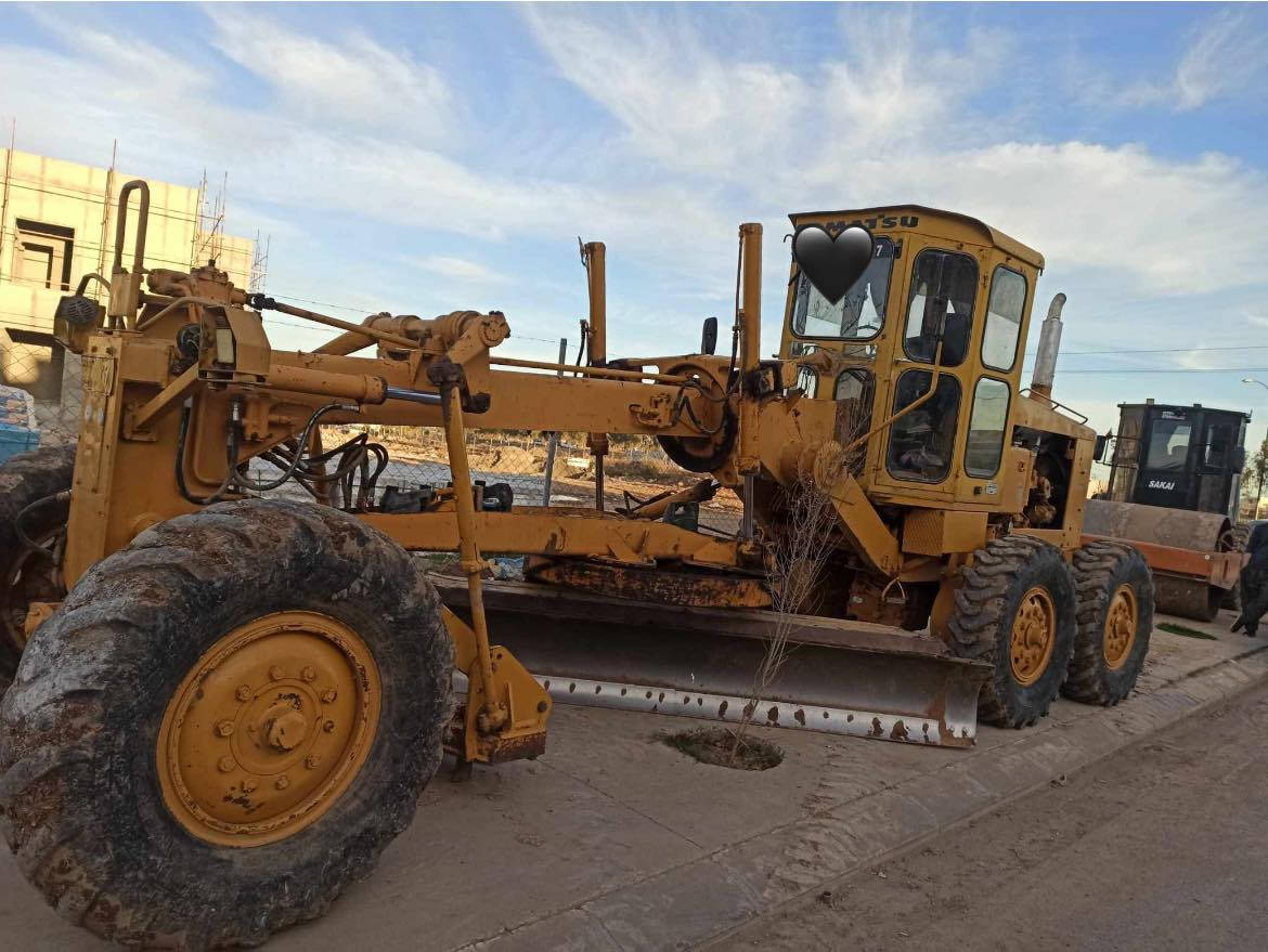 کوماستوو مۆدێل ١٩٨٢
رقم سنوویە کرکوک
کامل جاهز 
***********
