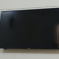 شاشه حجم 50ام النت قفله 200 ‏‪07734639265‬‏  07509725979