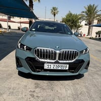 بي ام دبليو BMW 520i 2025 – وكالة العروش أناقة ألمانية بلون مميز وإطلا...