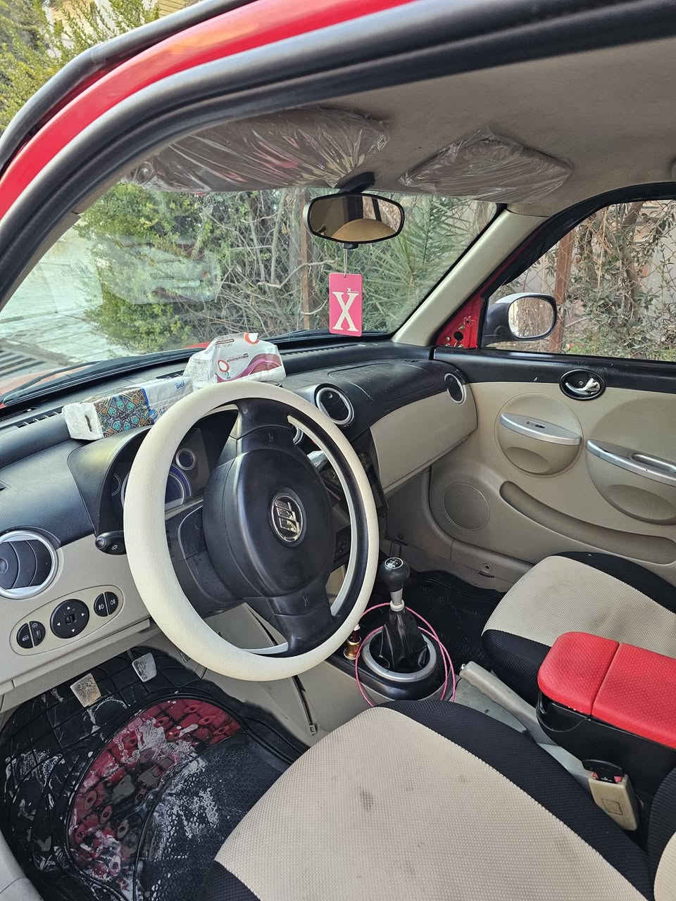 ليفان مستر بين 320 موديل 2012 رقم نينوى باسمي السيارة شرط بدون صبغ سنوية لل30 هزة جديدة كاربون بانزين للاستفسار على الرقم ***********
