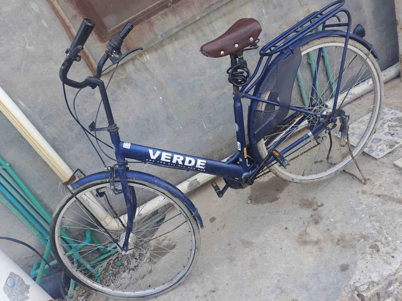 سلام عليكم شباب عندي باسكل للبيع السعر 90   الرقم *********** مكاني الديوانية قضاء الشامية ❤
