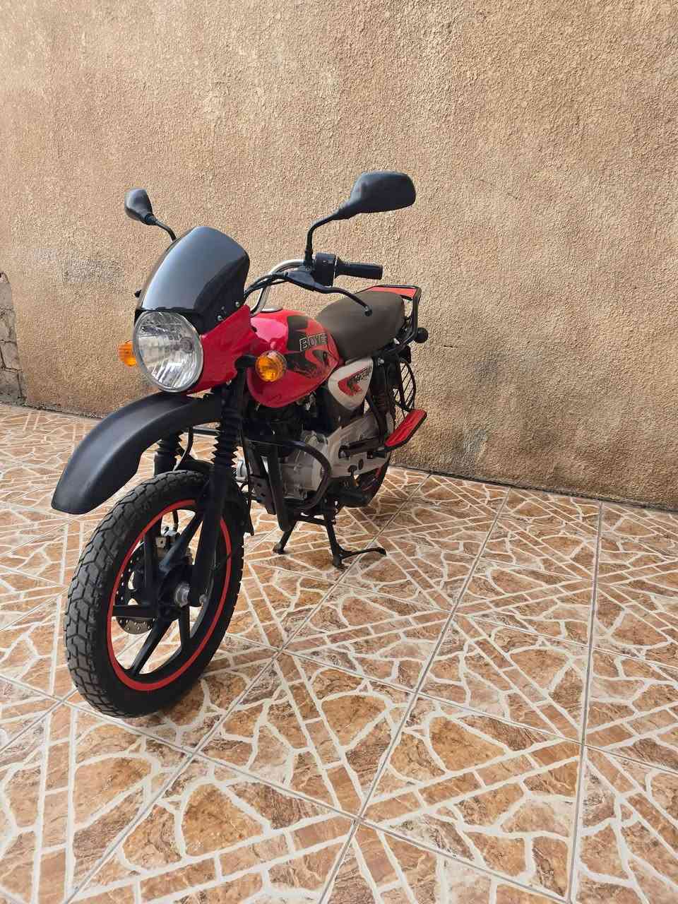 السلام عليكم شباب 
بوكسر للبيع
موديل 2021 
دراجه زيرو 
مكفوله كفاله عامه 
دراجه رقم وسنويه ديالى
 تحويل ثاني يوم 
مكاني ديالى خالص
 الشراي يتصل على هذا الرقم ***********
