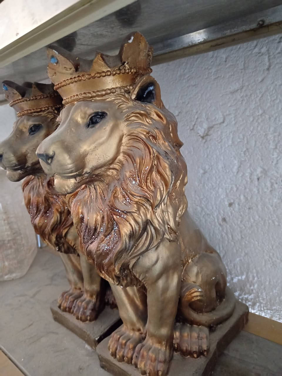 غراض البيع زواليه اثنين نفس شي أخوان ثخان حيل وثكال سعر وحده ٢٠الف كاروك او سرير طفل نطيف سعره ١٥الف ثلاجه ١٥الف عطلانه تحتاج غاز أسد اثنينهن ١٠آلاف تعال واخذ مكاني نجف حي ميسان شارع ٦٠ رقم هاتف واتساب ***********
