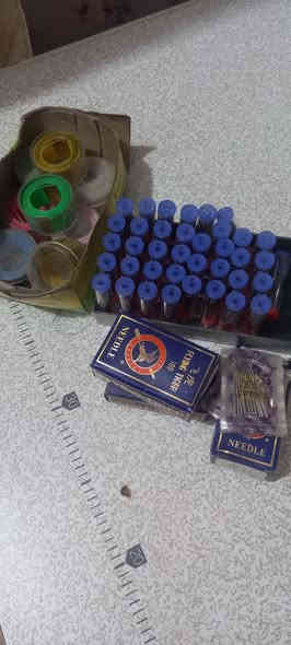 لوازم خياطه للبيع بسعر مناسب للتواصل ***********
