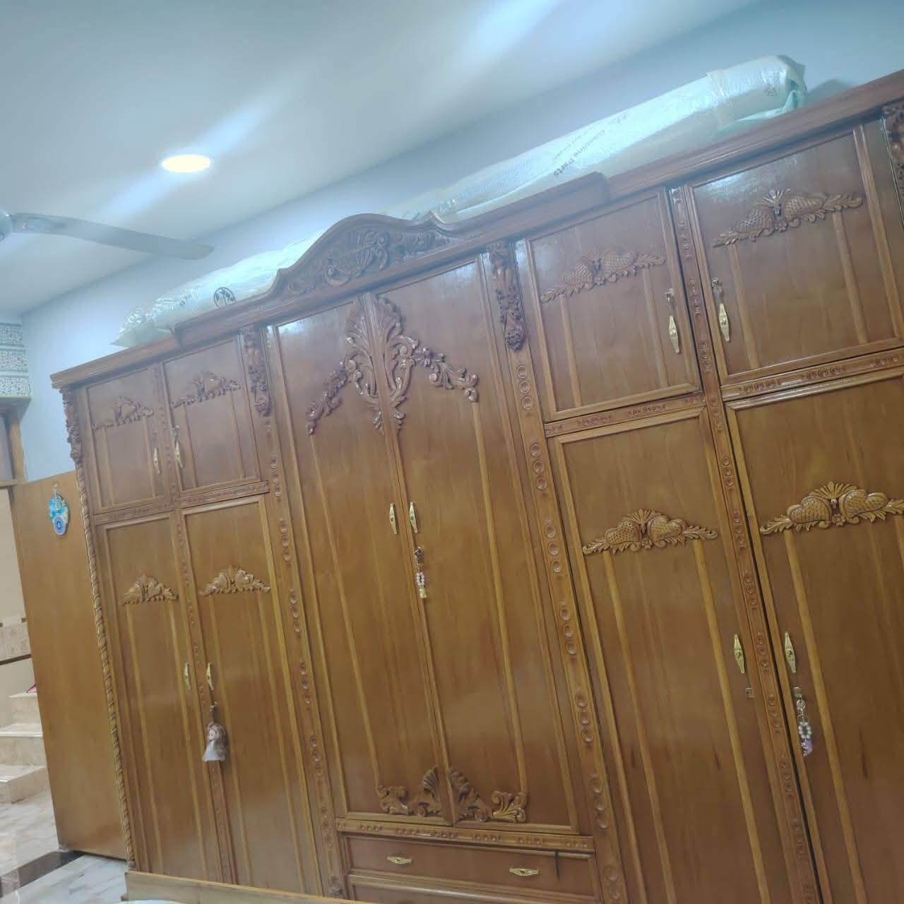 غرف للبيع غرفتين متكونه من 5قطع سعر الوحده ب 550مع الدوشك وغرفه متكونه من 10قطع مليون و100 مع الدوشك غرفه خشب زان سعرها مليون و300 مع الدوشك وبيهن مجال


**إذا كنت صاحب هذا الإعلان وتريد حذفه لأي سبب، رجاءا أرسل رسالة إلى الدعم الفني**