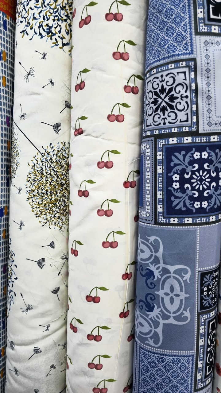 اللهم صل على محمد وال محمد
💥زبائننا الكرام  🆕️🆕️
 يتوفر لدينا همايون موديل الامارتي (زيتي ) قوالب جديدة
سعر المتر (2000)

✨للطلب والاستفسار مراسلة الصفحة او الاتصال✨على الرقم 077‪13077564 
***********
🌟او زيارة موقعنا كربلاء المقدسة/الجمعية مجاور فندق القريشي 💥
(تتوفر خدمة التوصيل )
 #اقمشه #مفروشات #كشمير #فانيله #همايون  #اماراتي #ستريج #لنن #تور #كربلاء_المقدسة #الجمعية #اقمشةالحرمين
