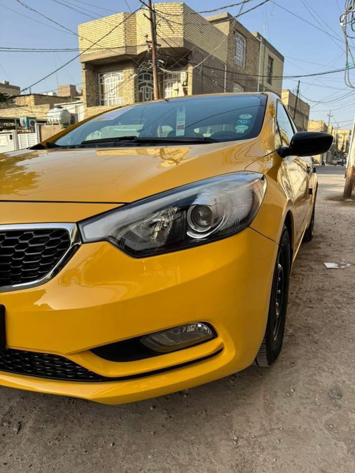 فورتي البيع موديل 2015 حادث طخه باب امامي يمنه ومصلح على كده بدون دواخل بدون تبديل بدون يرباك السياره كلهه ليبل واحد مكفوله كفاله عامه صور الحادث موجوده بل منشور والسونار موجود بل منشور اليوم سويته سياره جديده وجاهزه بعدهه على وضع الشركه ماشيه 77 الف حقيقي عل فحص غراضهه كلهه مانازله سبيرهه مانازل وصبغه وحده مامعيوده مواصفات مكينه 1800 دوش المرغوب كير اي تي المرغوب نضام مانع نزلاغ نضام ايكو داخل الونين اسود ورصاصي حاكيه تحكم ستيرن صفحتين شاشه مال اعطال بل دشبول حساسات مال تاير سياره جديده وجاهزه مصفره هيئه وغرامات سنويه بسمي رقم دولي هزه جديده العنوان بغداد الشراي يتصل ☎️ *********** السعر 122وبيهه مجال بسيط
