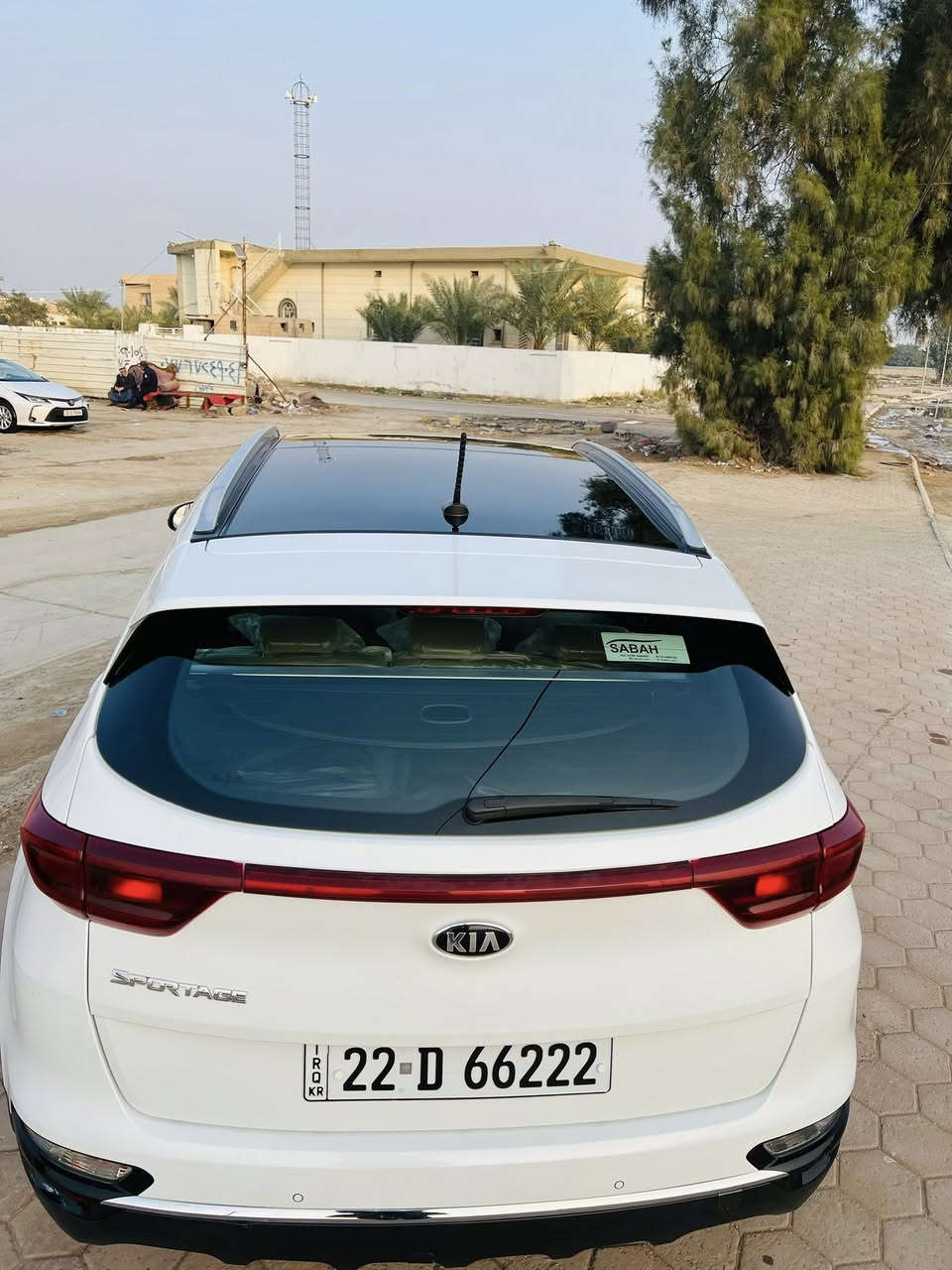 سلام عليكم اسبوتج خليجي موديل 2021بنراما  رقمها اربيل رقم جديد وهزه جديده سياره مناقصها اي شي تحويل ثاني يوم سنويه بسمي شركه الدوليه  ماشيه 90الف سياره جديده مال بيت مكفوله كفاله عامه بس بيها بارد علكد اربع اصابع بسفل البال الخلفي يعني ولا مبينه شي كلش قليل كير مكينه مكفولات السعر 223وبيها مجال قليل العنون محموديه وهاذه رقمي *********** وبي واتساب
