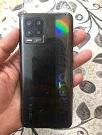 ريلمي 8 ذاكره 128  رام 8. الجهاز مامفتوح شرط بصمة شاشه شغاله  السعر 12...