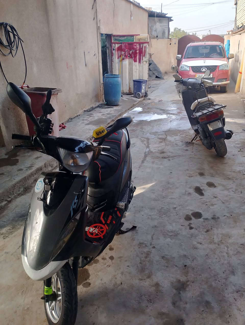 سلام عليكم دراجه للبيع ماكس عدله دراجه شلعه تاكل اكل ومعدل صوت مكينه ناعمه خرسه كهربائيات شغاله كلهن كيج بانزين وكيج سرعه شغال كفرات بلاد كابريته بلاد مكينه ما مفتوحه السعر(650)وبيه مجال عنواني بغداد المعامل الباويه رقمي ***********
