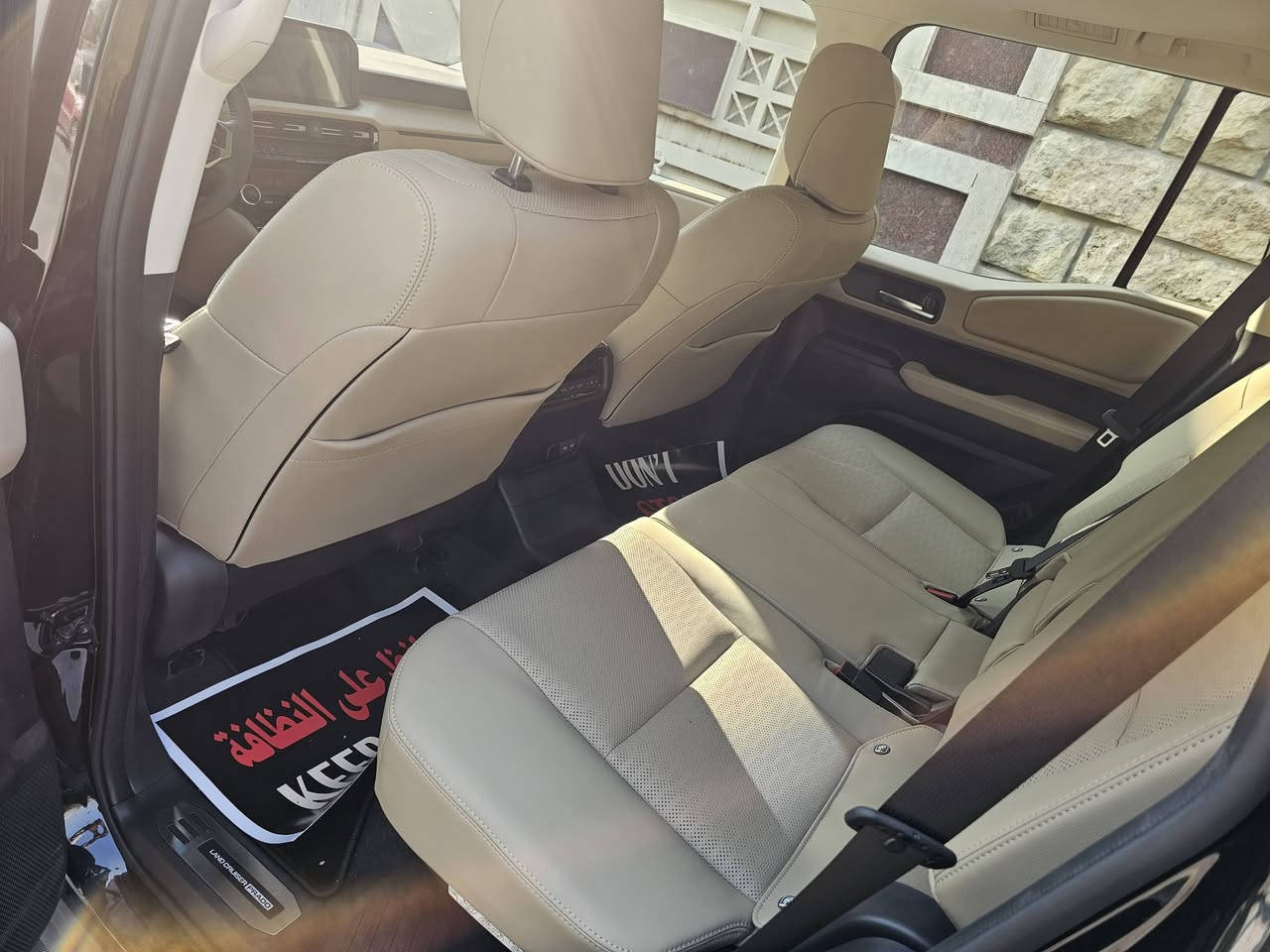 برادو 2025 زيرو R3 
ضمان شركة ساز ٨ سنوات 
مرقم بغداد كامل 
مواصفاتها /////
بصمة ،،،،سلايد ،،،،،،مقاعد جلد وكهرباء وتبريد وتدفئة 
رادار أمامي وجانبي وخلفي، ،،،،،مانع تصادم ونظام الخروج من المسار 
صندوق كهرباء قطعتين ،،،،،اشارة ترحيب بالابواب الأربعة 
وباقي مواصفات البرادو المعروفة 
موقع السيارة بغداد زيونة
الاتصال _/***********
***********
ملاحظة// السيارة مكفولة من كل شي وسعرها جوه سعر الشركة
