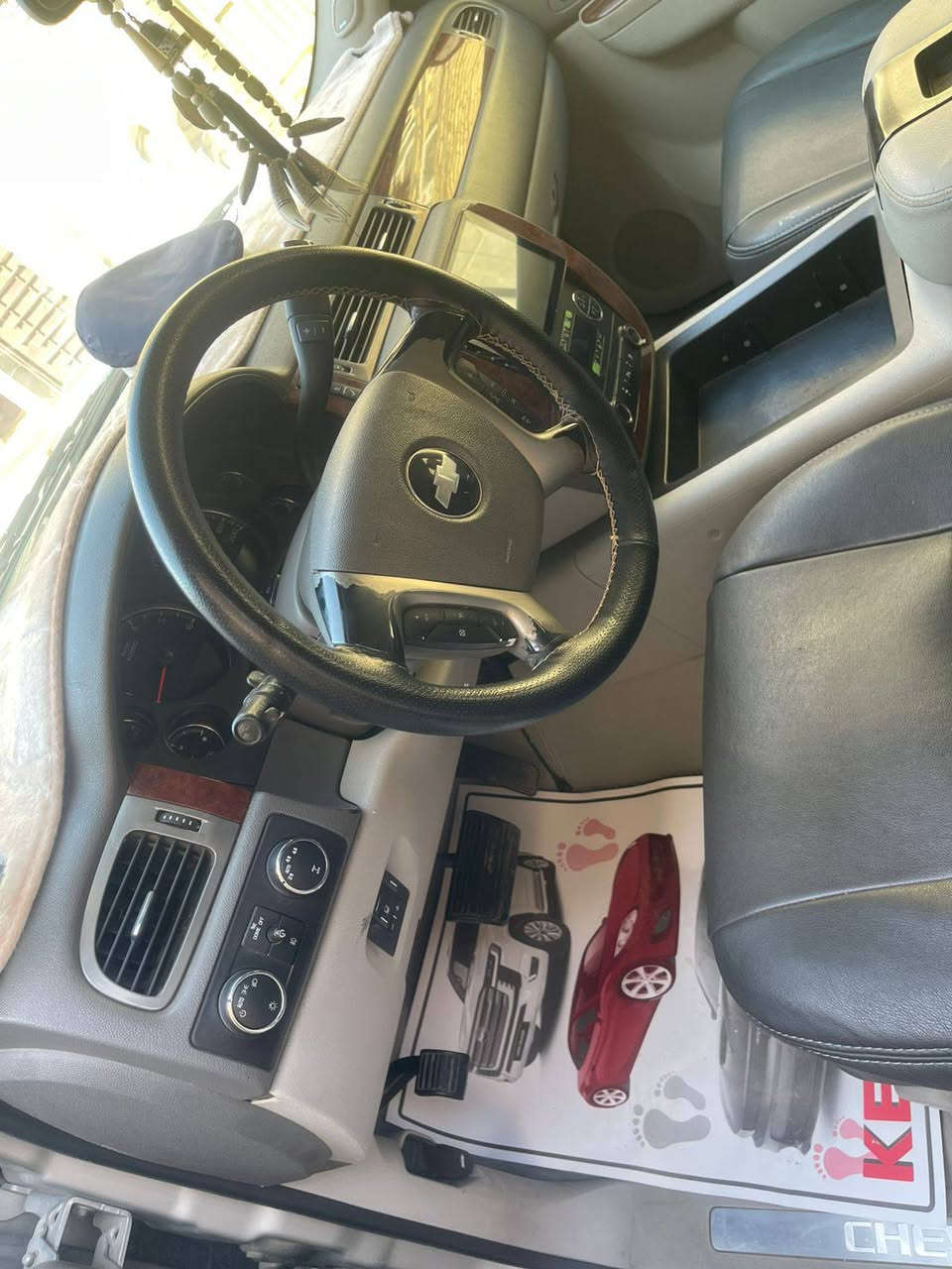 السلام عليكم
من رخصه الادمن 
تاهو موديل 2009 خليجي
مواصفات LTZ
سياره انضف من الصور باسمي رقم بغداد تحويل ثاني يوم
السعر 215 و بيه مجال للاستفسار الإتصال على الرقم *********** مكلف بالنشر
