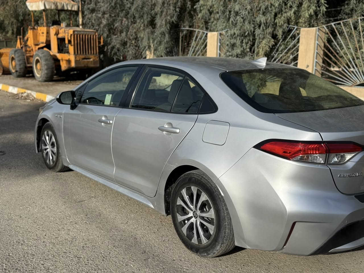 السلام عليكم / كورلا 2021 وارد امريكي هايبرد وبانزين /رقم بغداد تحويل مباشر / حادثها بنيد فقط / وسونار موضح بلمنشور / مواصفاتها بصمه ويل كب تبريد لمس شاشه ديجتل شاشه كبيره رادار امامي / كير محرك كفاله ماشيه 65 / السعر 135 بيها مجال / ***********
