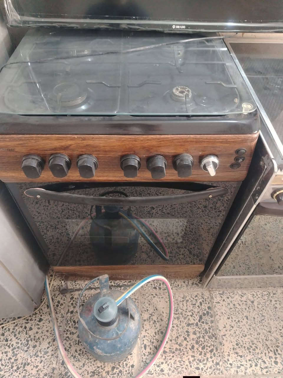 عروض طباخات ل 4عيون 
تفحص وتاخذ باله مستخدم السعر 85
بس يمنه العنوان شارع 40


**إذا كنت صاحب هذا الإعلان وتريد حذفه لأي سبب، رجاءا أرسل رسالة إلى الدعم الفني**