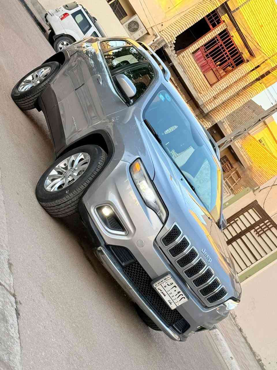 سلام عليكم للبيع جيب بزون موديل 2019 حادثه دعاميه اماميه مرفوقه بلمنشور السعر 128 وبي مجال موصفات مكينه 2400 شاشه كبيره كشنات جلد بصمت تشغيل بصمت ابواب كشن كهربائي كامره خلفيه دواره سياد بريك بصمه حساسات هيترات بلمري كشنات تدفئه تخم تاير حداديه تبريد تدفئه شغال مكينه وكير جاهزه العنوان كربلاء للستفسار ***********
