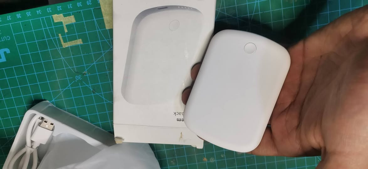 متوفر هدفون انكر Q45 مثل ماموضح بالصوره  شرط شغال وايربود نوثنك تك يشتغل وباور بنك ماك سيف 5000 ملي الكل مع التوصيل 40الف


**إذا كنت صاحب هذا الإعلان وتريد حذفه لأي سبب، رجاءا أرسل رسالة إلى الدعم الفني**