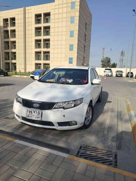 سيراتو 2011 مكفوله وبيه مجال قليل 
العسر 102
رقم الهاتف ***********
