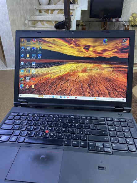 السلام عليكم 
لابتوب لينوفو ثنك باد 
ذاكره٥١٢ رام ٨ ويندوز ١٠ برو 
نضافه كدام العين سعرها ١٧٥ بيها مجال بسيط شراي اتصل ***********
