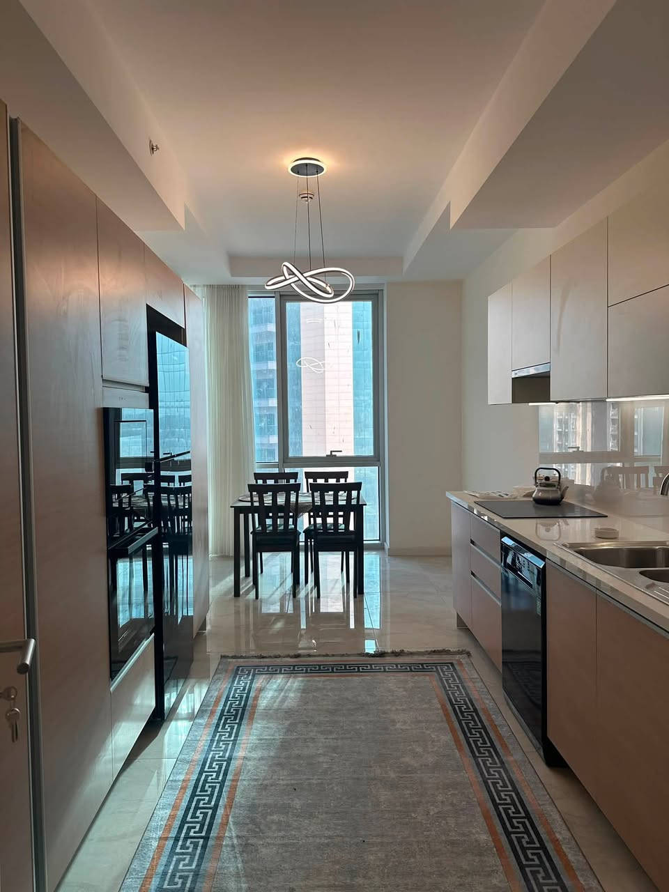Furnished Apartment for rent located in Erbil,
In Empire Square, with an area of 148 SQM
(2+1) two Bedrooms with separated kitchen 
✅ The price is 1,100$ per month 

Consists of:
- 1 Living Room
- 2 bedroom 
- 2 bathroom
-  kitchen
-  balcony 
-  storage room
Floor no: 9 with internal view
(other offers are available) 
✅ Contact us on WhatsApp or DM:

✅ ***********
